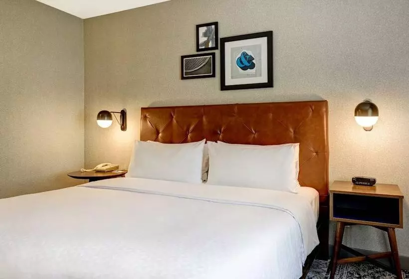 エクゼクティブスイート, Four Points By Sheraton St. Catharines Niagara Suites