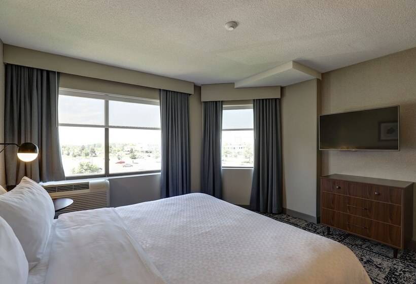 Executive Suite, Four Points By Sheraton St. Catharines Niagara Suites