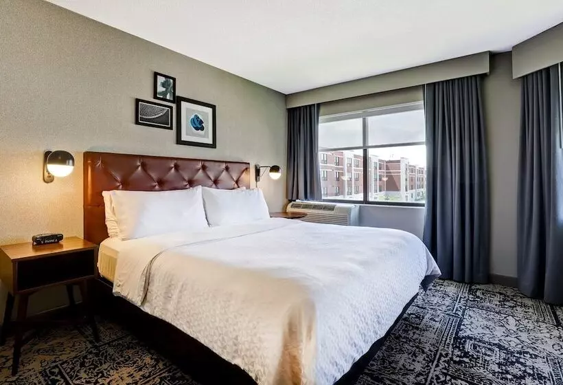スイート, Four Points By Sheraton St. Catharines Niagara Suites