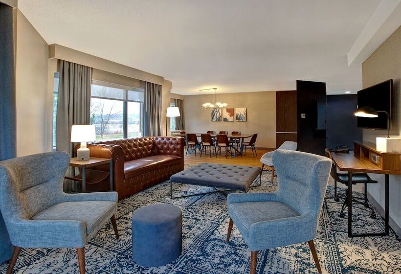 Lakosztály, Four Points By Sheraton St. Catharines Niagara Suites