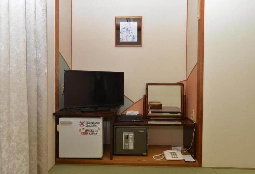 اتاق استاندارد با سرویس بهداشتی مشترک, Yataro