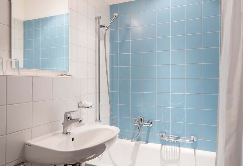 اتاق کلاسیک یک تخته, Pestalozzi Lugano