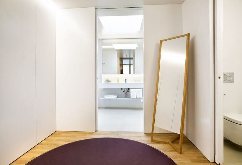 小型套房带阳台, Säntispark