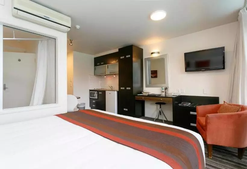 استودیو استاندارد با چشمانداز استخر, The Reef Resort
