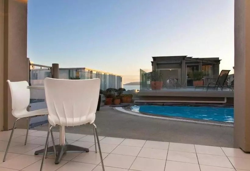 آپارتمان 1 خوابه با چشمانداز استخر, The Reef Resort