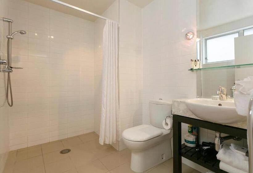 Апартаменты 1 Спальня Вид на Бассейн, The Reef Resort