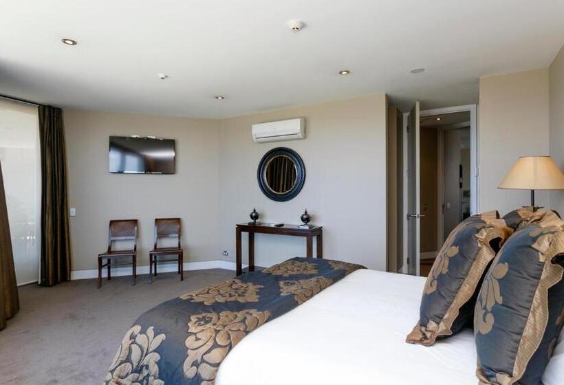 Апартаменты Deluxe 3 Спальни, The Reef Resort