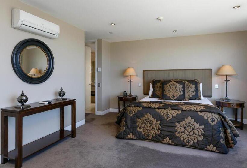 Апартаменты Deluxe 3 Спальни, The Reef Resort