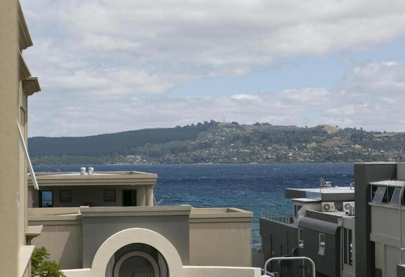 Апартаменты 1 Спальня, The Reef Resort