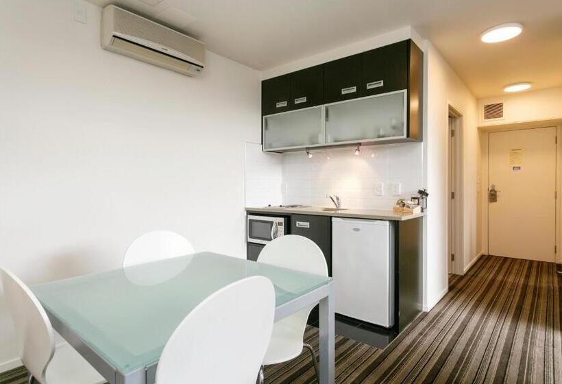 Апартаменты 1 Спальня, The Reef Resort