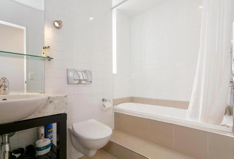 Апартаменты 1 Спальня, The Reef Resort