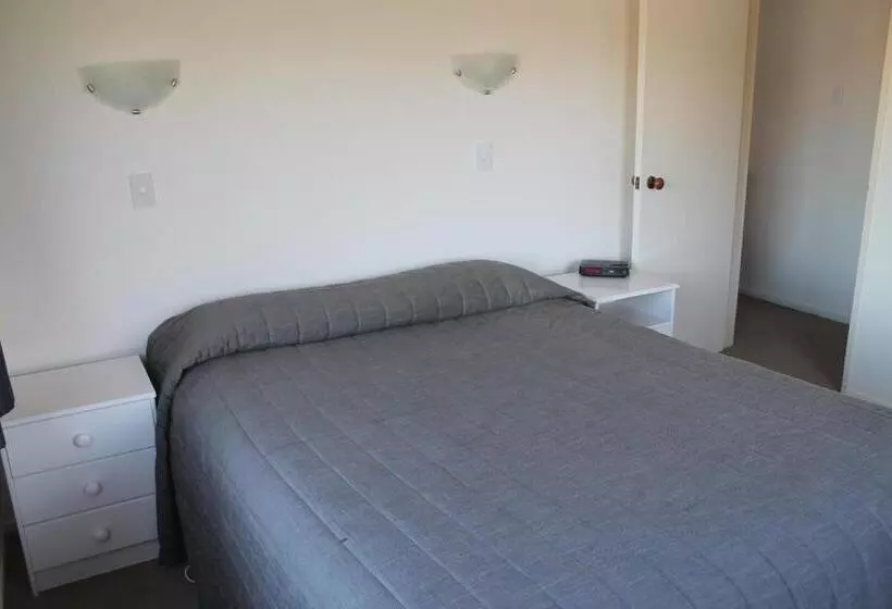 آپارتمان 1 خوابه, Riverview Motel