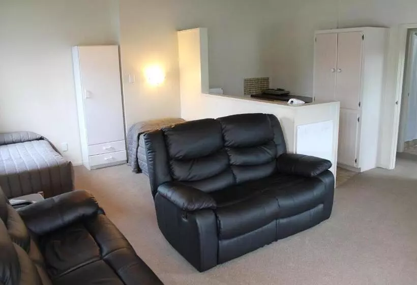 اتاق استاندارد با چشم‌انداز رودخانه, Riverview Motel