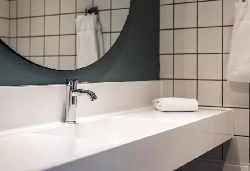 Quarto Deluxe com Vistas, Comwell Middelfart