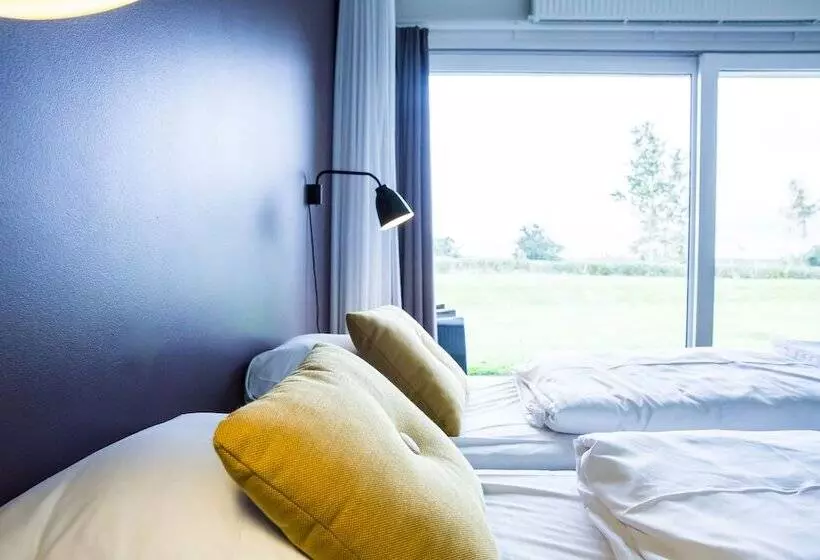 Quarto Familiar, Comwell Middelfart