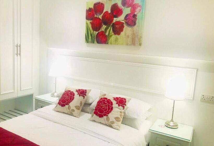 חדר סטנדרט, Dergvale