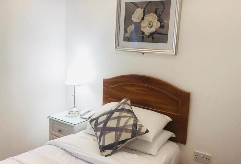 חדר יחיד בסיסי, Dergvale