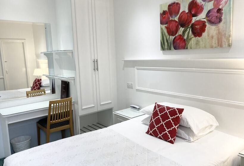 חדר יחיד בסיסי, Dergvale