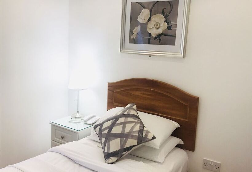 חדר יחיד בסיסי, Dergvale