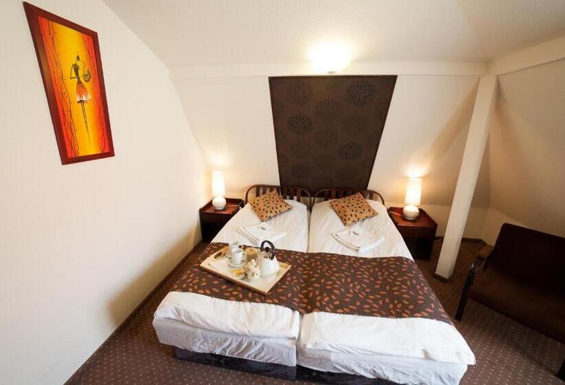 Номер Стандарт, Kikelet Villa