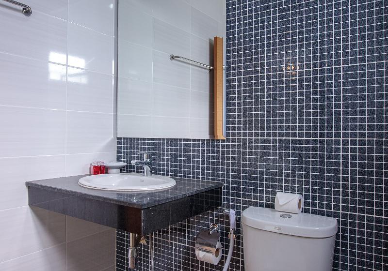 سوئیت با تخت بزرگ, Ying Nflo, Wesley Admiralty, Hong Kong