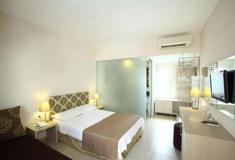 Standard Room, Babana