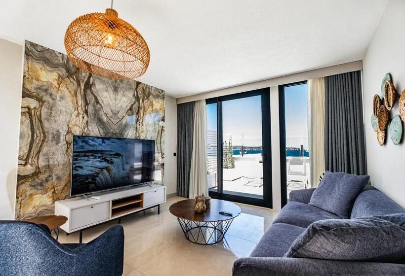 סוויטת דלוקס נוף לים, Babana