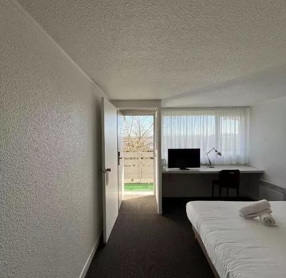 ダブルベッドスタンダードルーム, The Originals City, Hôtel Mâcon Nord