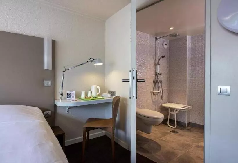 身障者適用スタンダードルーム, The Originals City, Hôtel Mâcon Nord