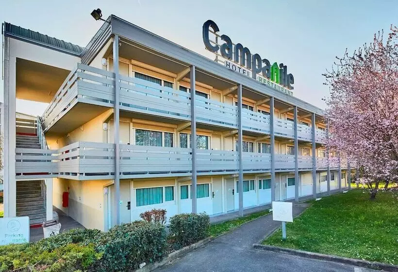 ダブルベッドスタンダードルーム, Campanile Marne La Vallée   Chelles