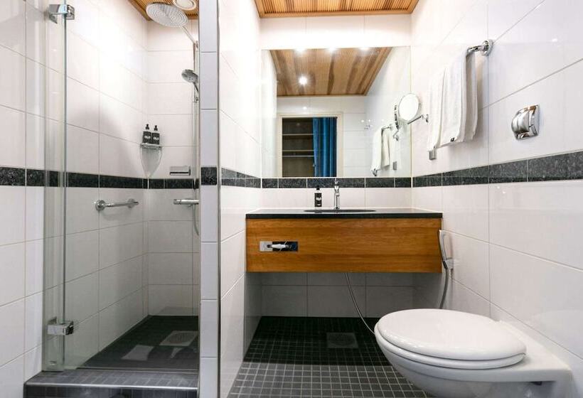 컴포트 룸, Glo Hotel Art