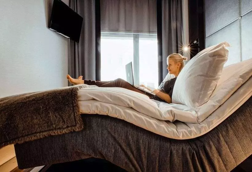 スタンダードルーム, Glo Hotel Art