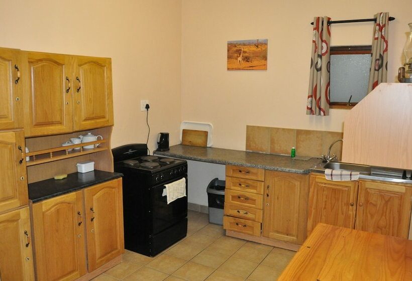Дом 2 Спальни, Gooderson Bushlands Game Lodge