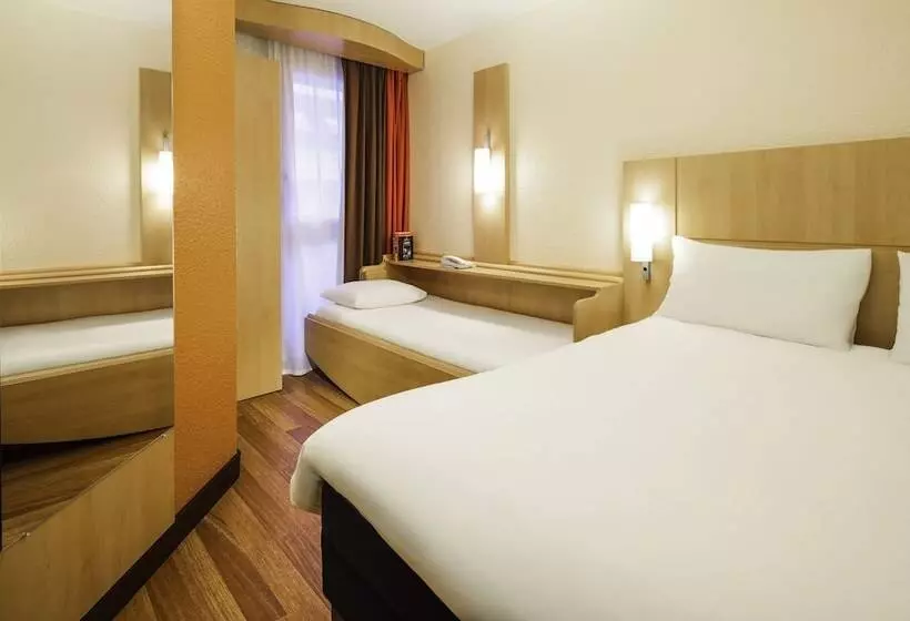 اتاق استاندارد با تخت دوبل, Ibis Versailles Chateau