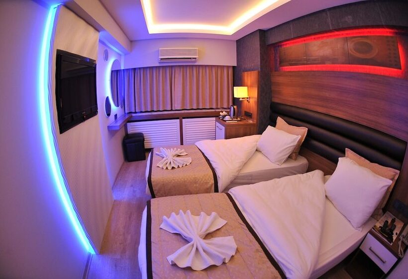 Quarto Triplo Estandar, Kabacam