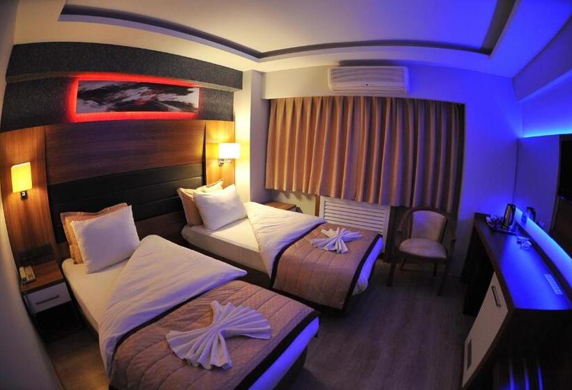 Quarto Estandar Individual, Kabacam