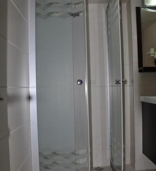 Quarto Estandar Individual, Kabacam