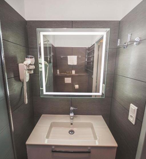 اتاق استاندارد, Kalliste