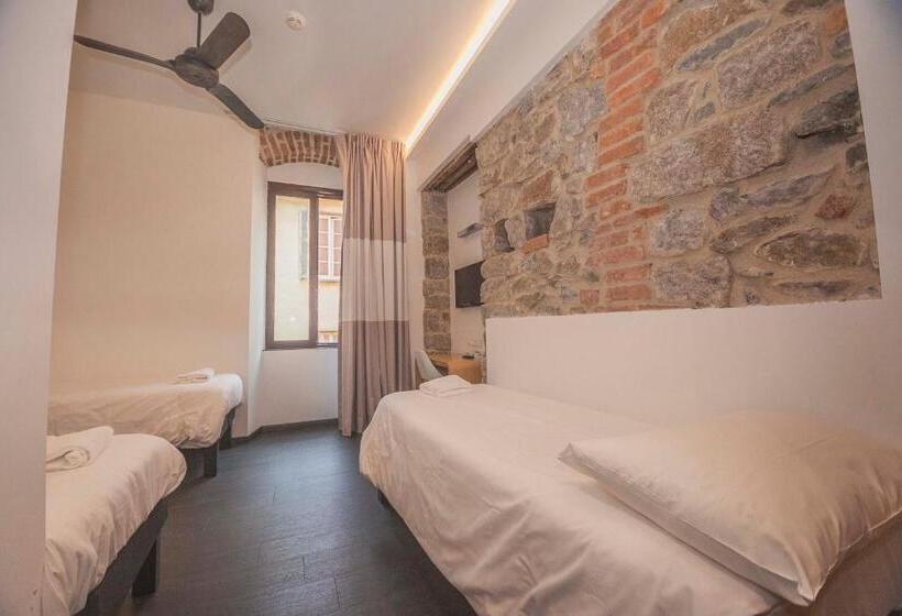 اتاق استاندارد سه نفره, Kalliste