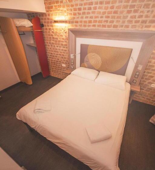 اتاق خانوادگی, Kalliste