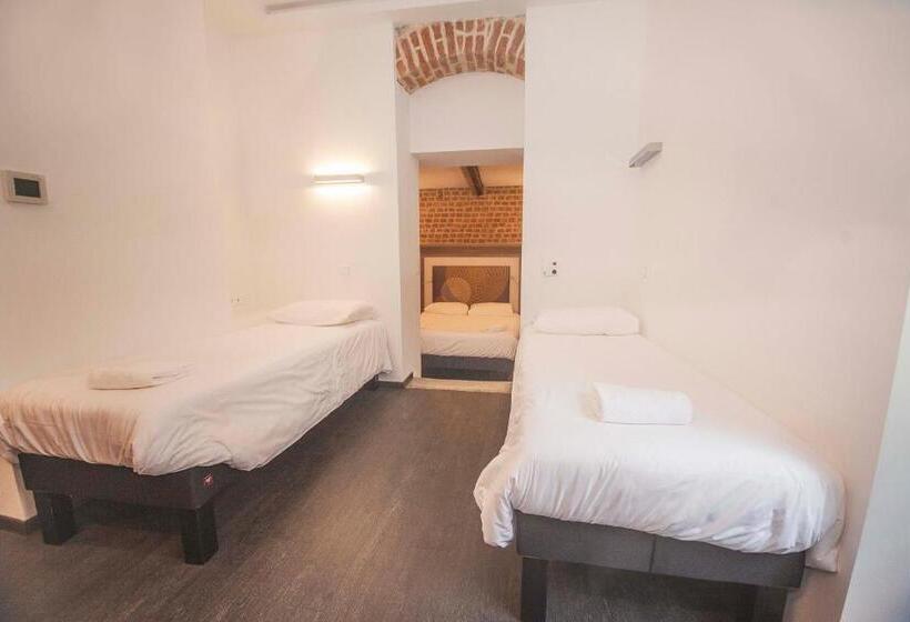 اتاق استاندارد چهار تخته, Kalliste