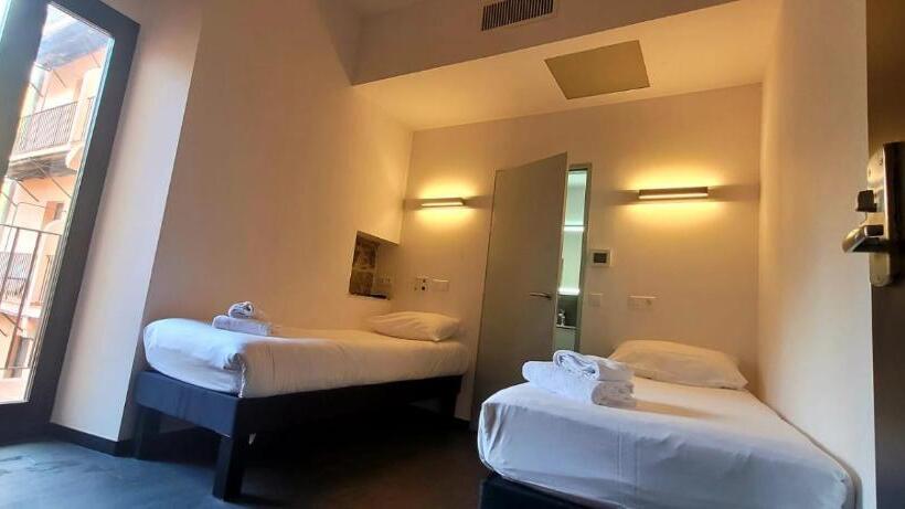 اتاق استاندارد, Kalliste