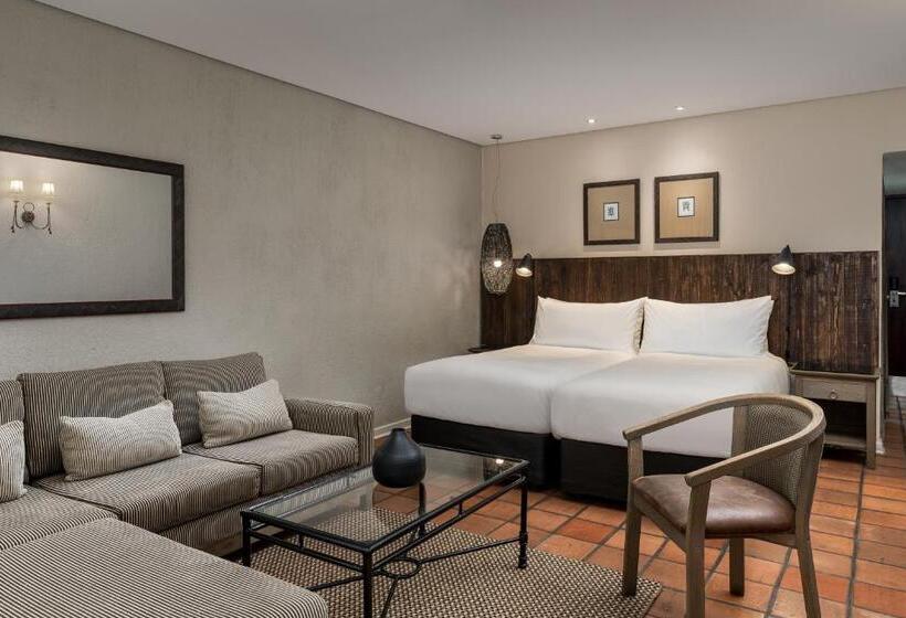 Номер Deluxe, Kruger Gate