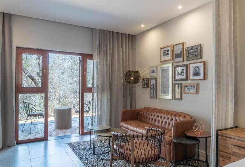 Номер Deluxe, Kruger Gate