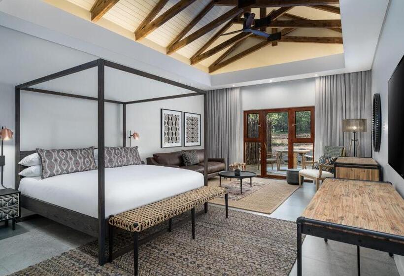 Люкс, Kruger Gate