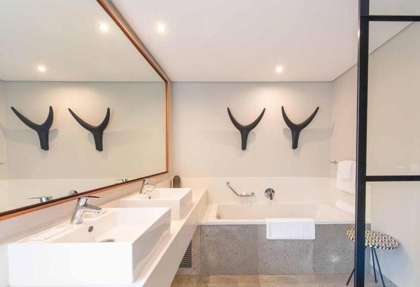 Люкс, Kruger Gate