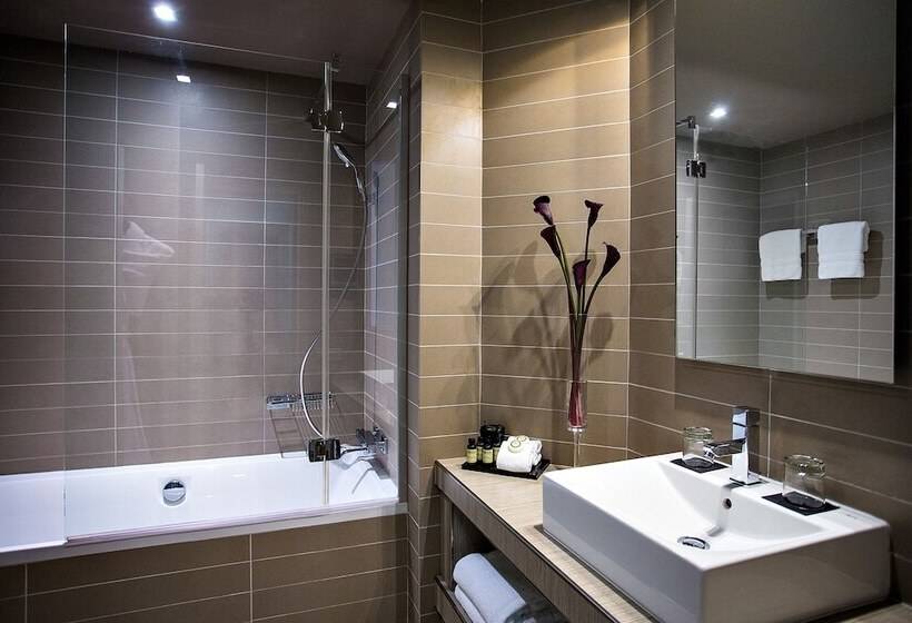 Семейный Номер Superior, Pullman Toulouse Centre Ramblas
