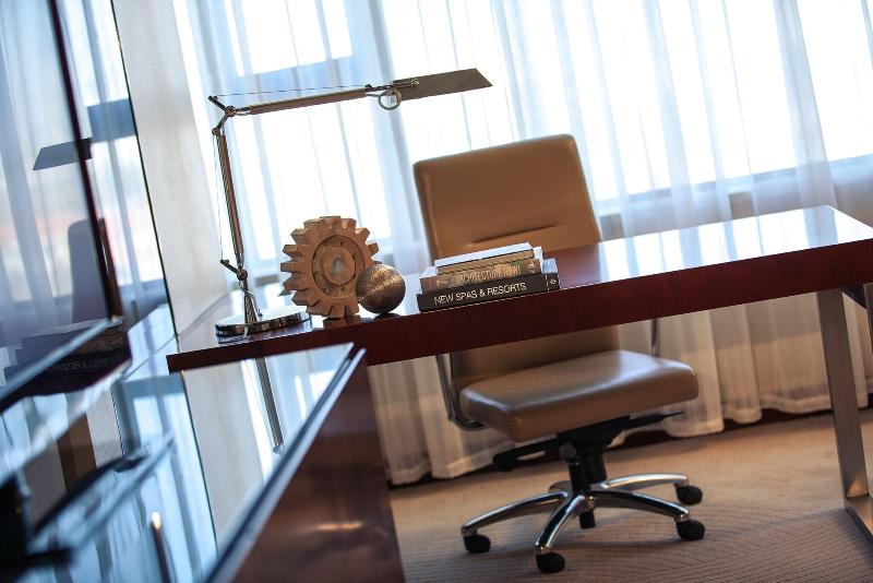 Deluxe Suite King Bed, Pullman Toulouse Centre Ramblas