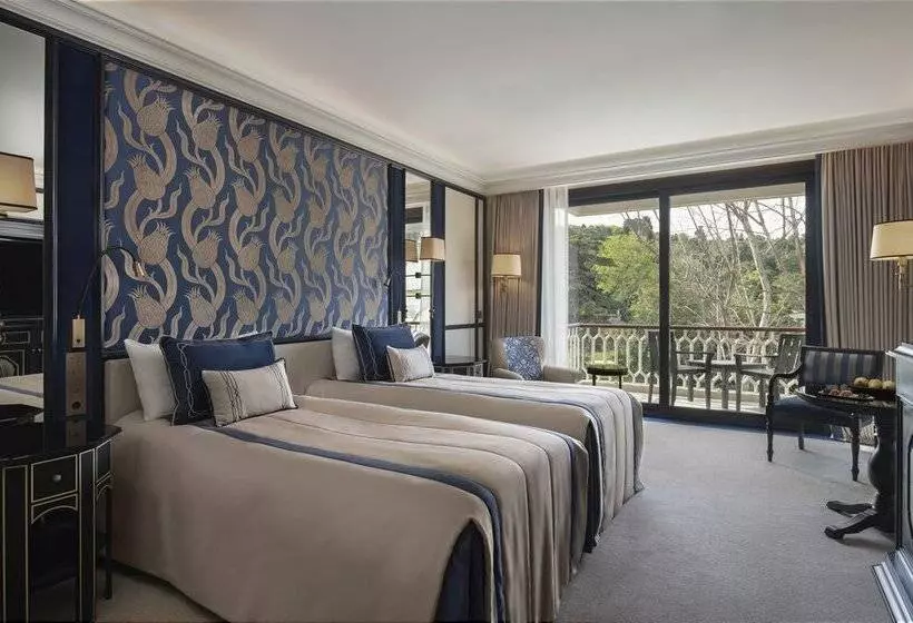 Standard Room, Çırağan Palace Kempinski Istanbul