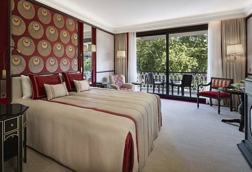 キングサイズベッドのスタンダードルーム, çırağan Palace Kempinski Istanbul
